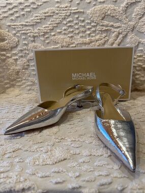 Michael Kors Metallic Silver Pointed Slingback Kitten Heels #632